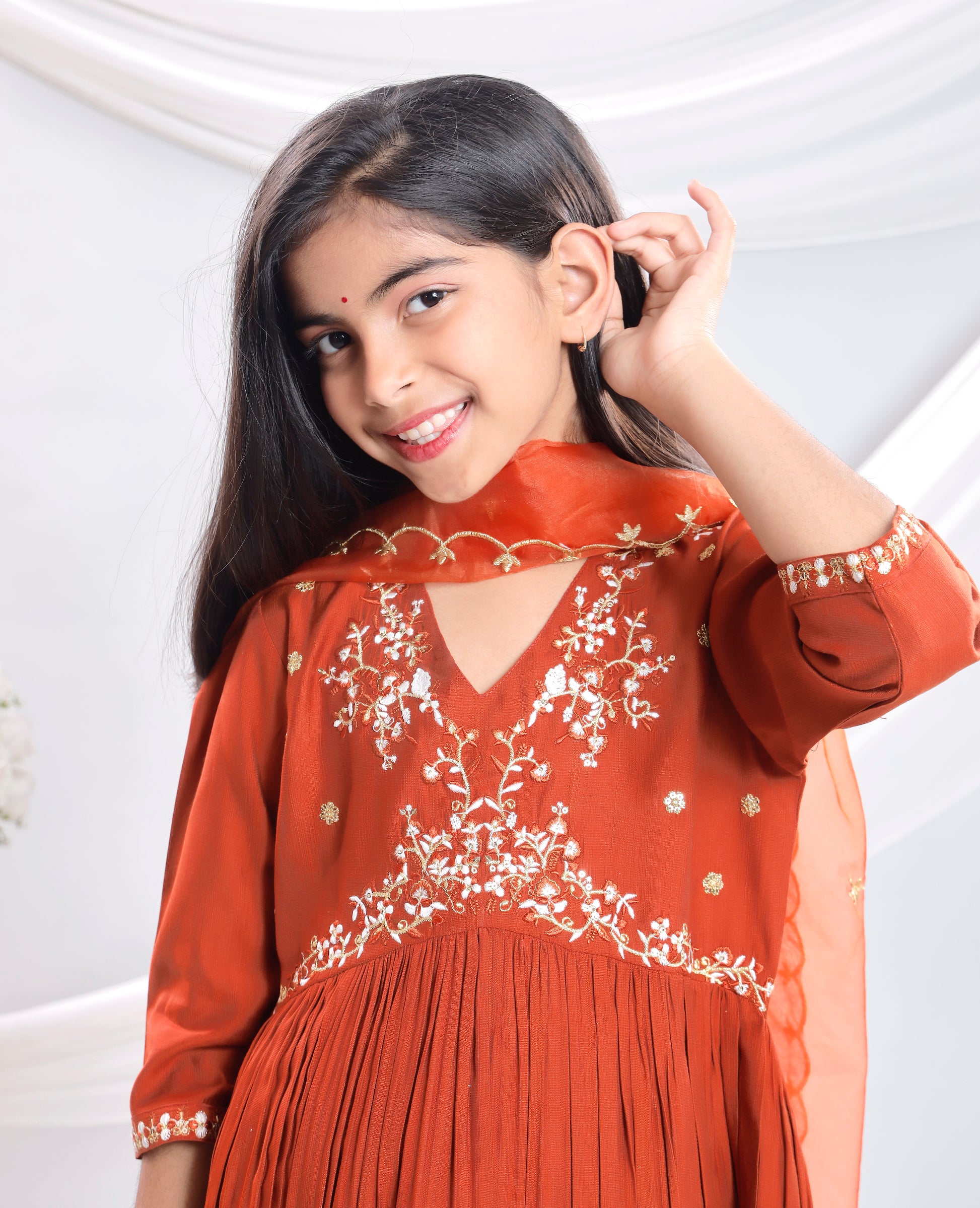 Misbis Girl's Embroidery Kurta Plazzo And Dupatta Set
