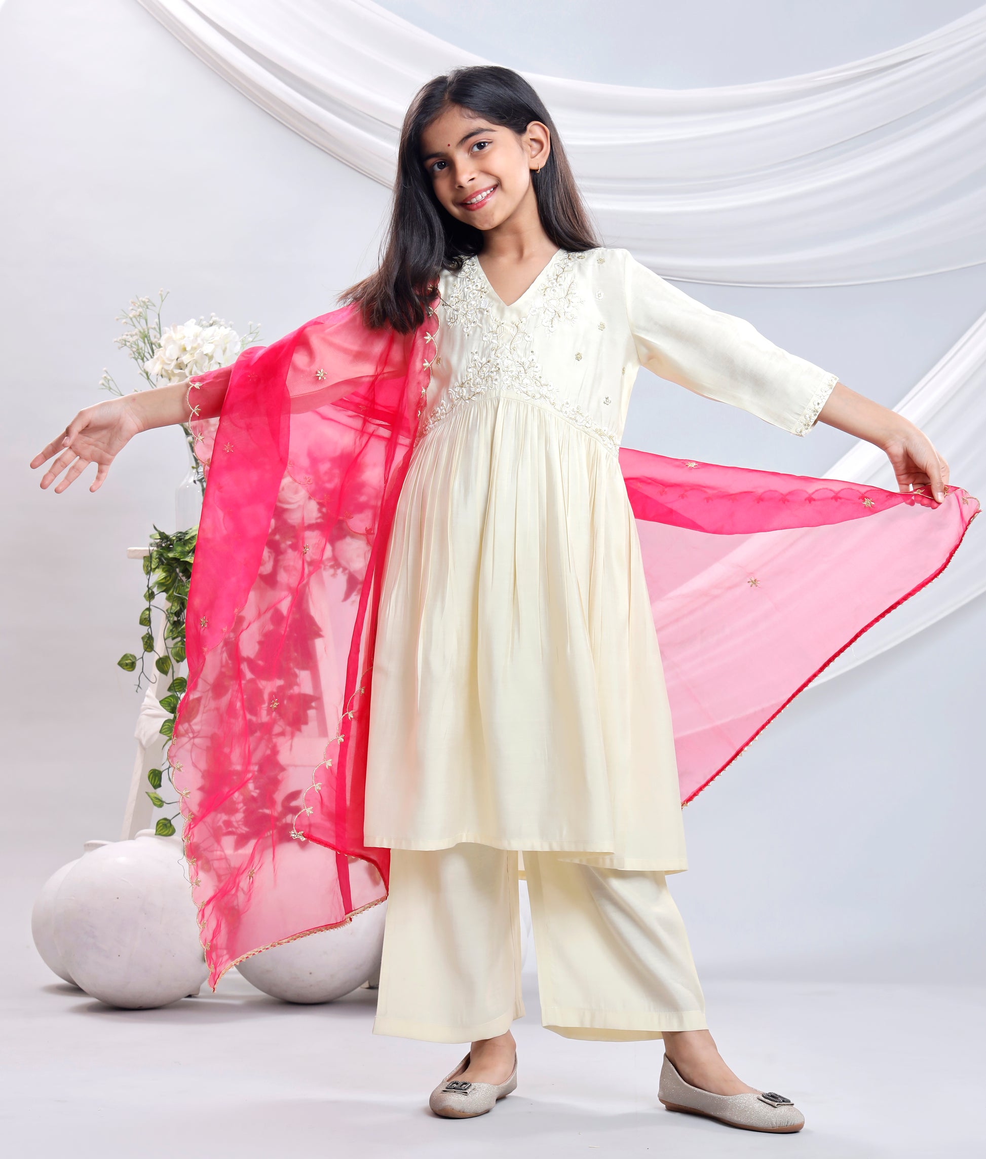 Misbis Girl's Embroidery Kurta Plazzo And Dupatta Set