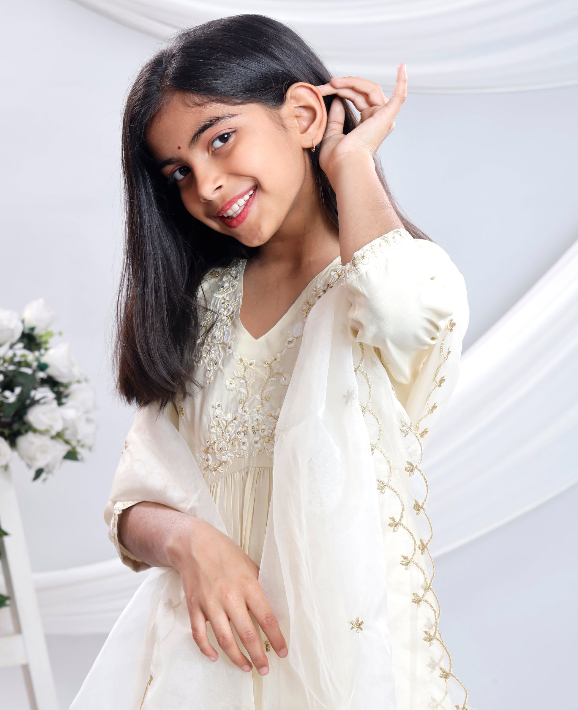 Misbis Girl's Embroidery Kurta Plazzo And Dupatta Set
