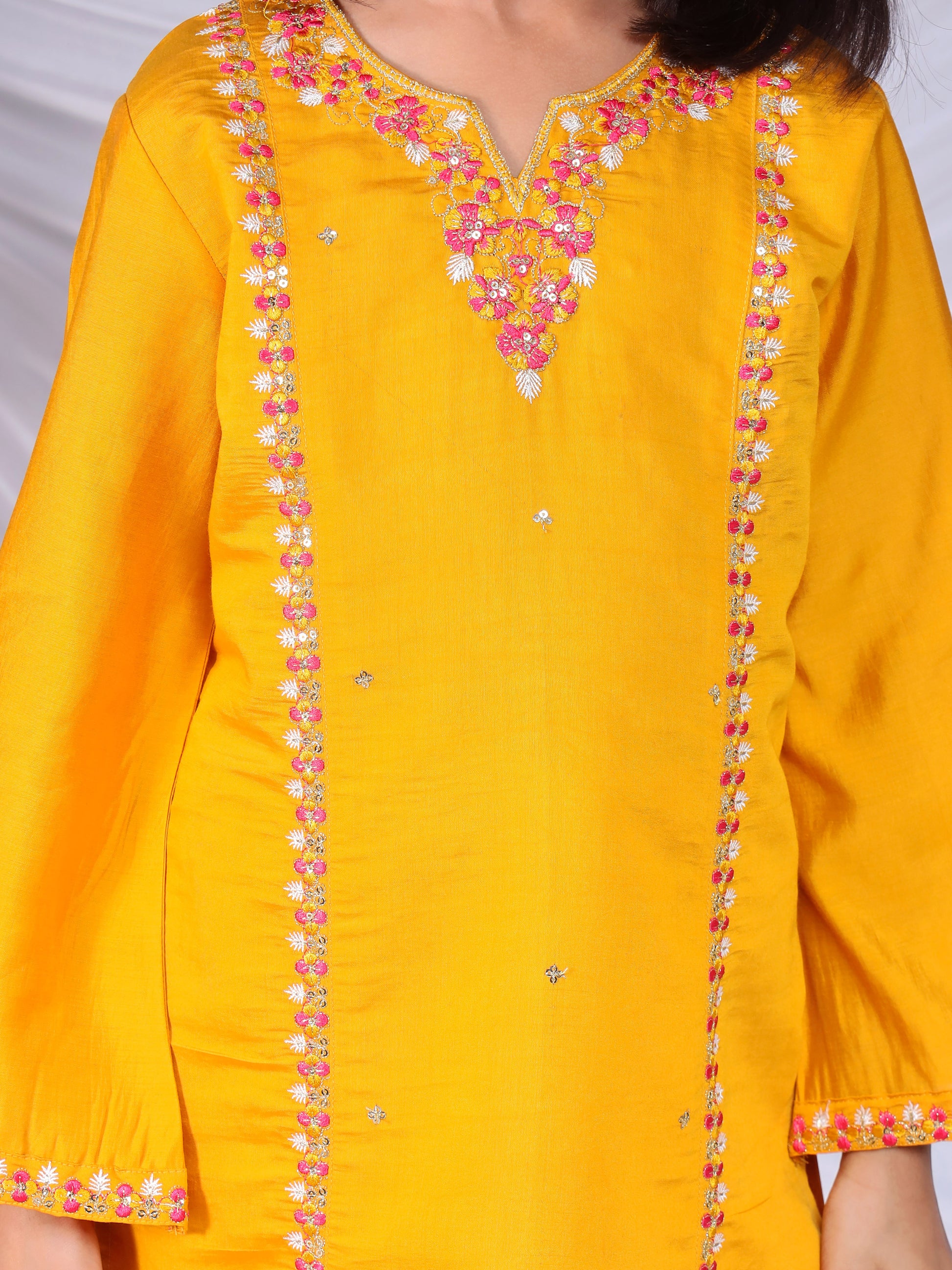 Misbis Girl's Embroidery Kurta Plazzo And Dupatta Set