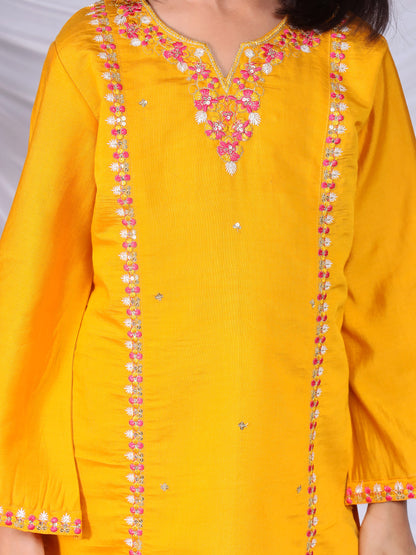 Misbis Girl's Embroidery Kurta Plazzo And Dupatta Set