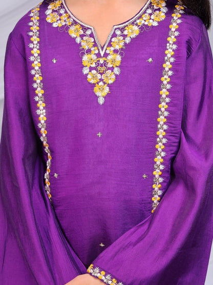 Misbis Girl's Embroidery Kurta Plazzo And Dupatta Set
