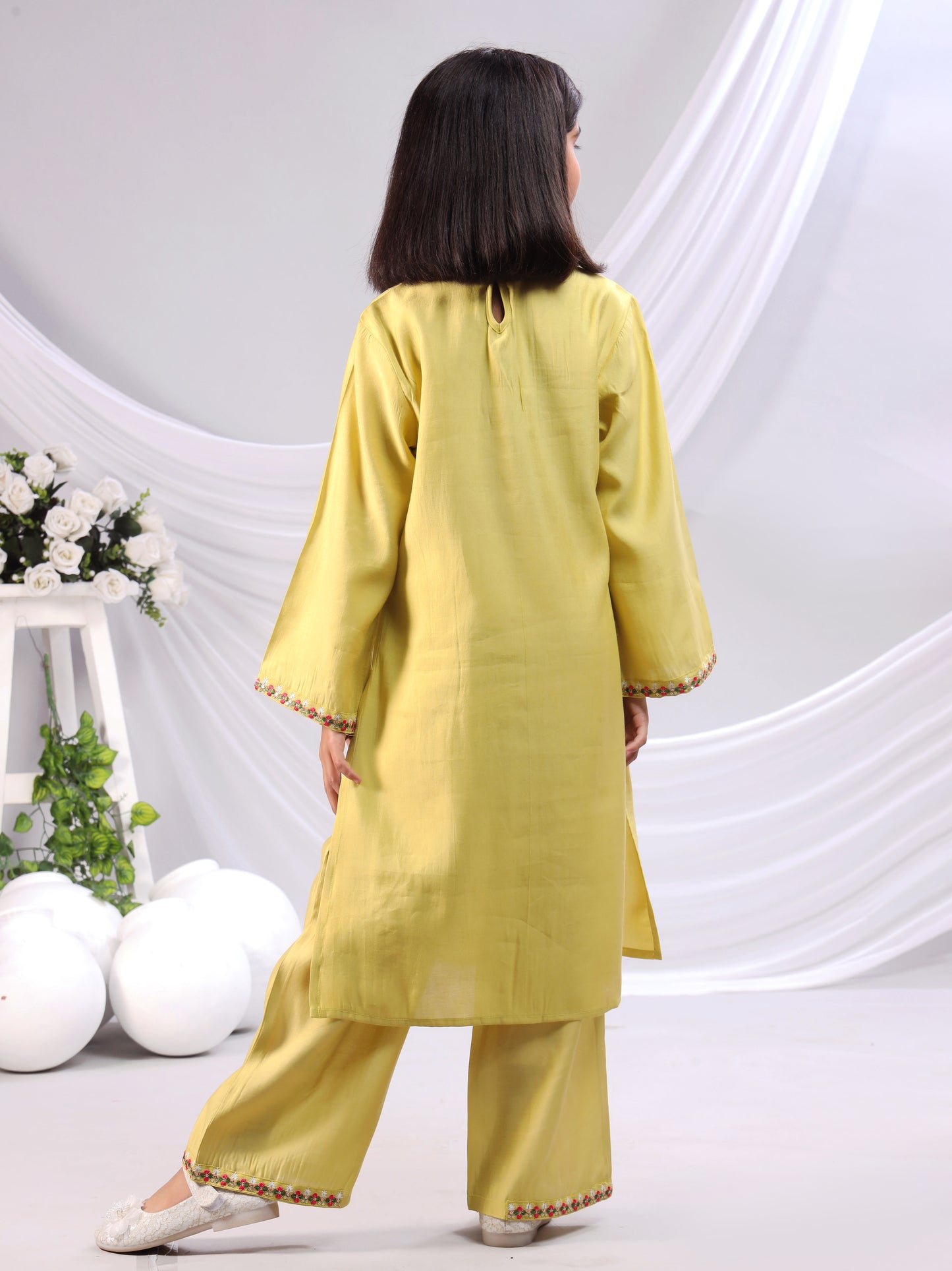 Misbis Girl's Embroidery Kurta Plazzo And Dupatta Set