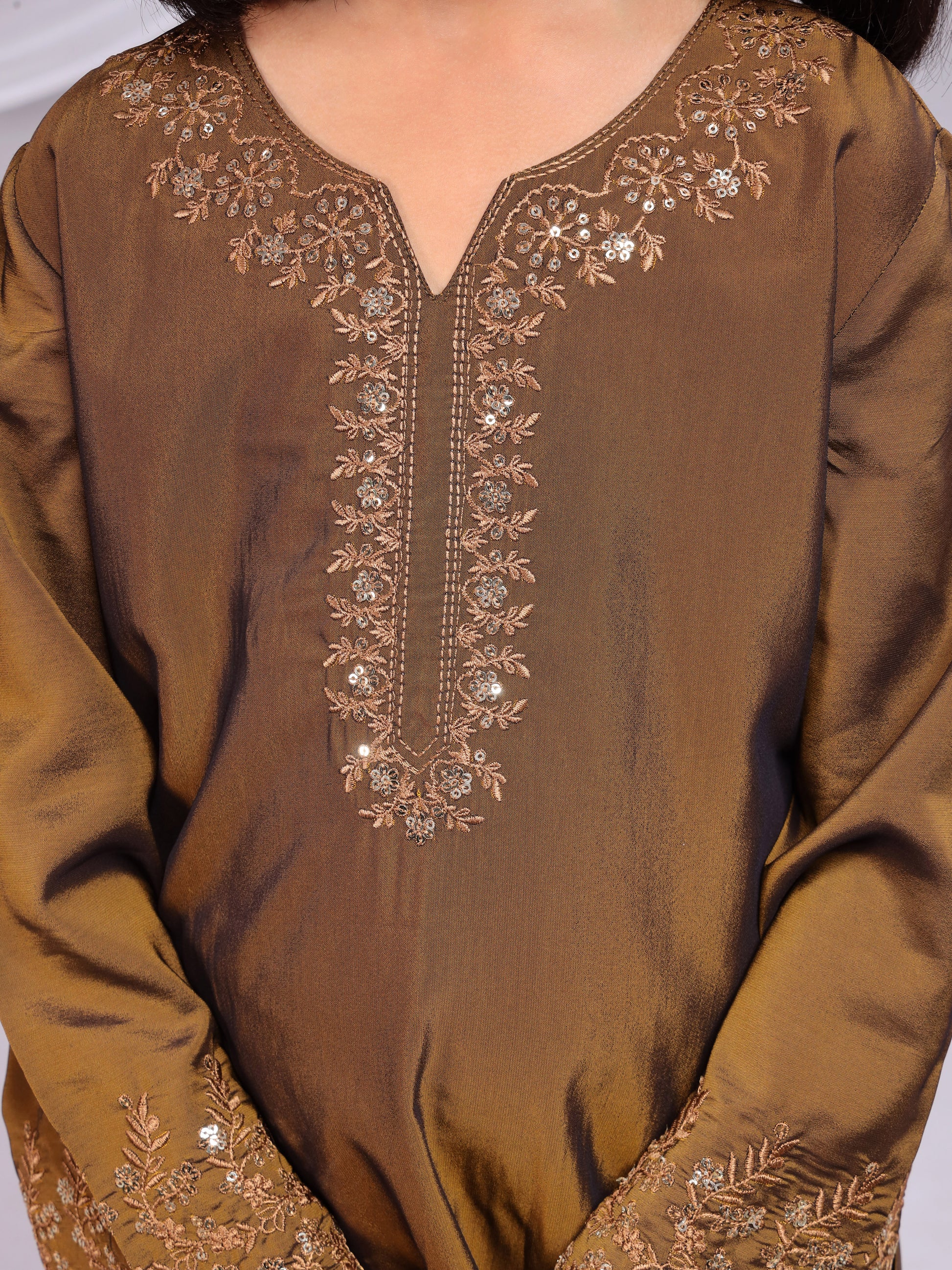 Misbis Girl's Embroidery Kurta Plazzo And Dupatta Set