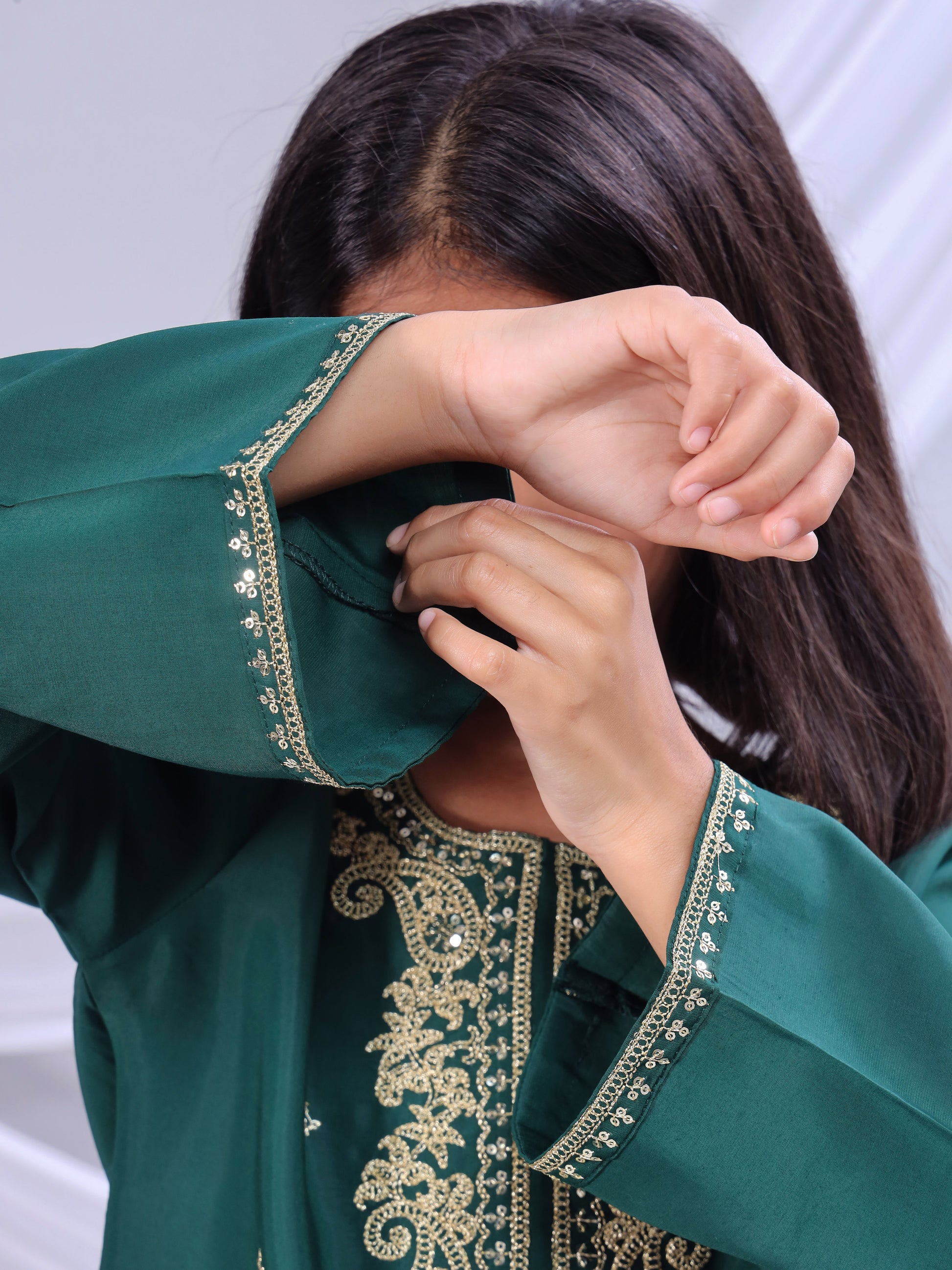 Misbis Girl's Embroidery Kurta Plazzo And Dupatta Set
