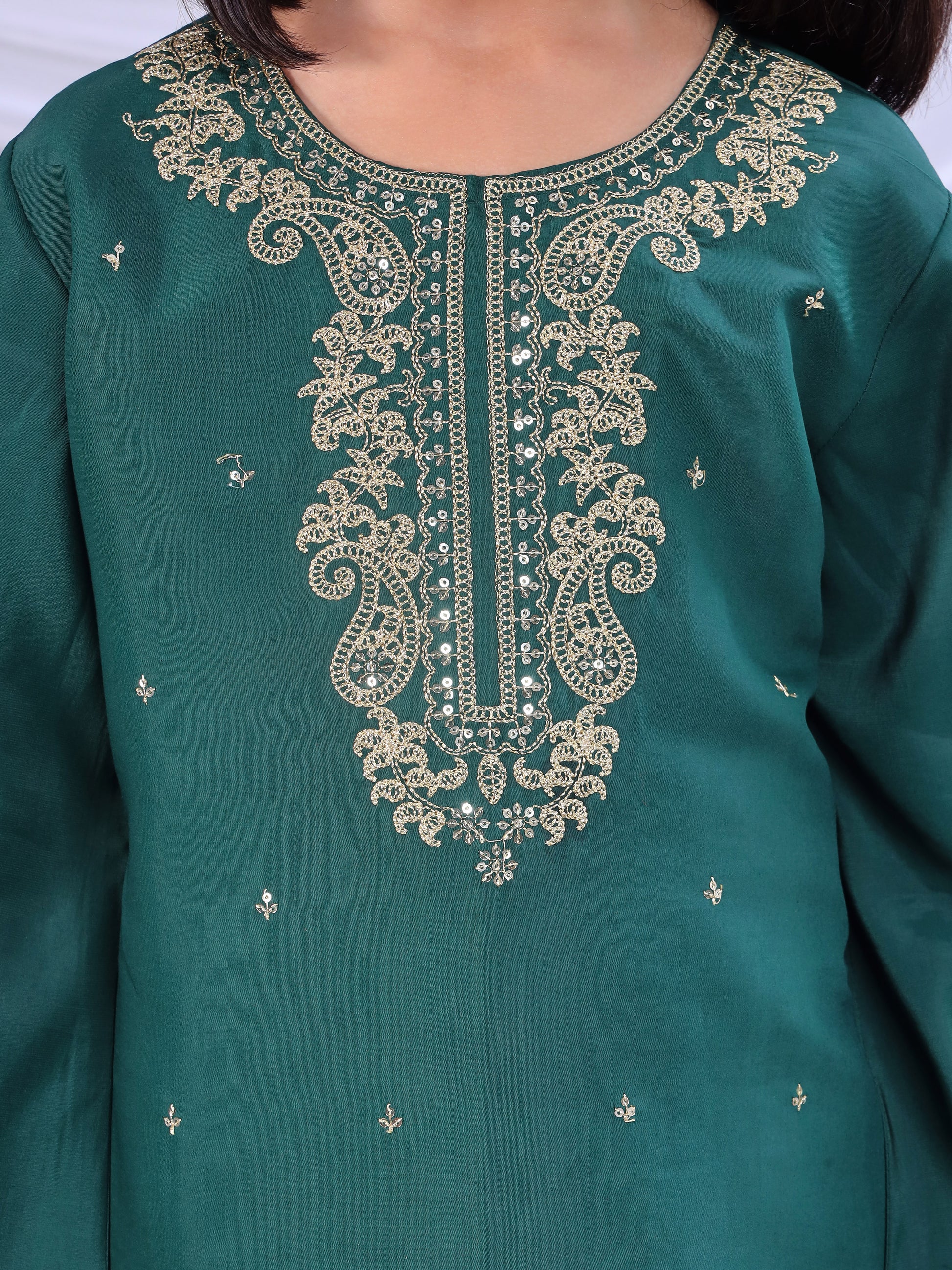 Misbis Girl's Embroidery Kurta Plazzo And Dupatta Set