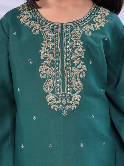 Misbis Girl's Embroidery Kurta Plazzo And Dupatta Set
