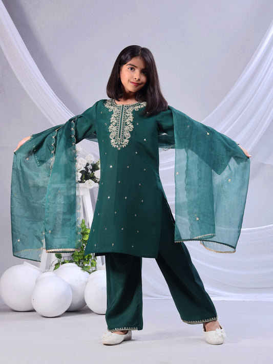 Misbis Girl's Embroidery Kurta Plazzo And Dupatta Set