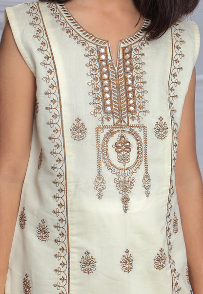 Misbis Girl's Embroidery Sleeveless Kurta Plazzo And Dupatta Set