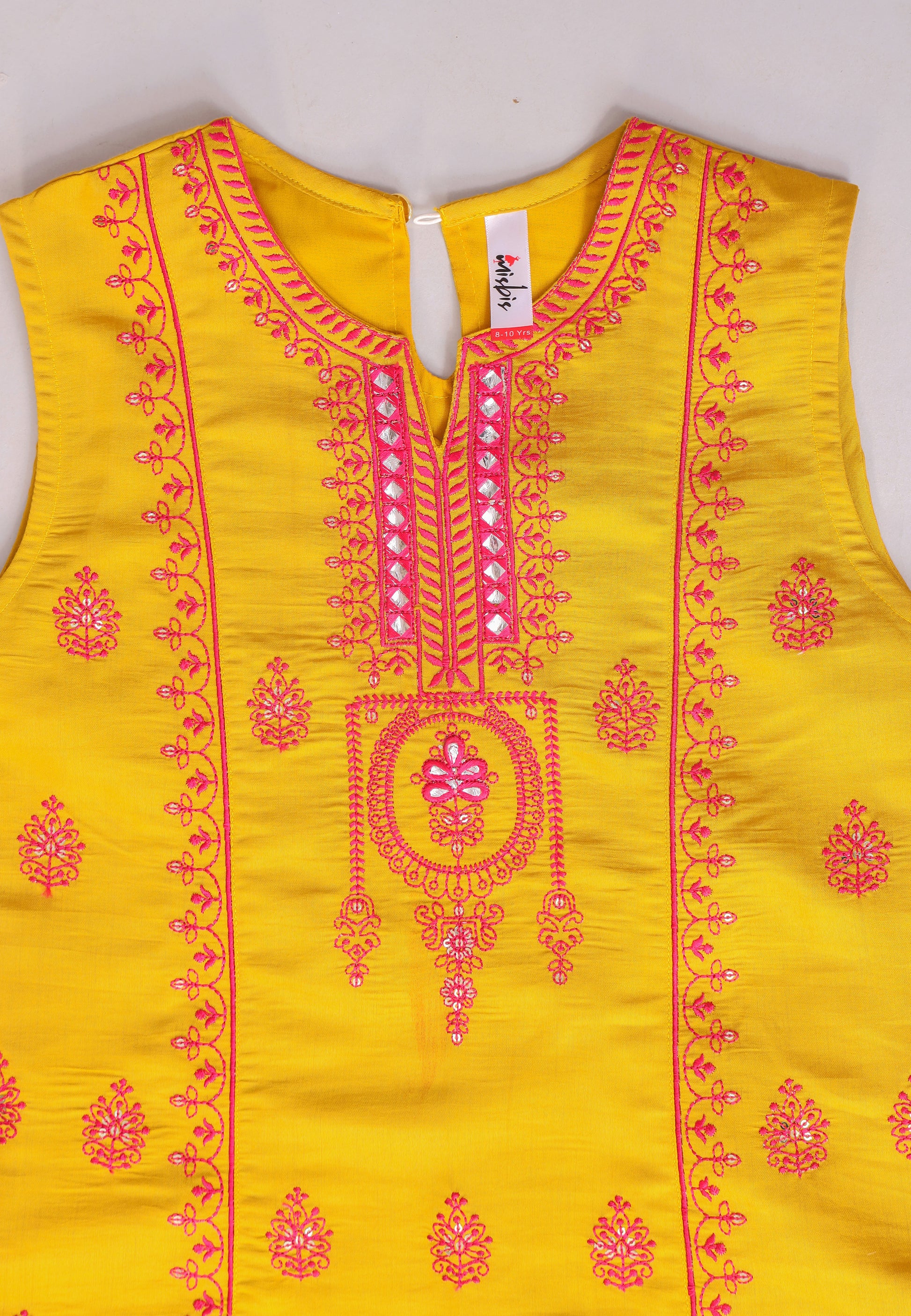 Misbis Girl's Embroidery Sleeveless Kurta Plazzo And Dupatta Set