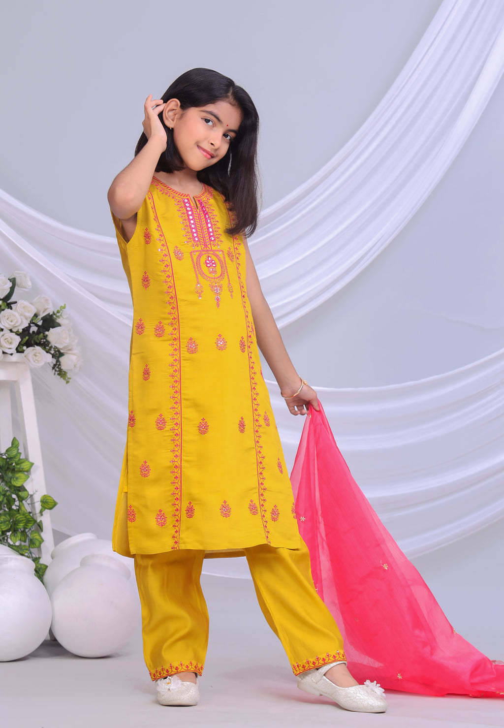 Misbis Girl's Embroidery Sleeveless Kurta Plazzo And Dupatta Set
