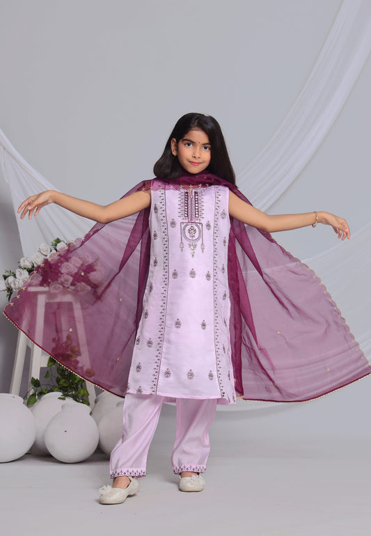Misbis Girl's Embroidery Sleeveless Kurta Plazzo And Dupatta Set