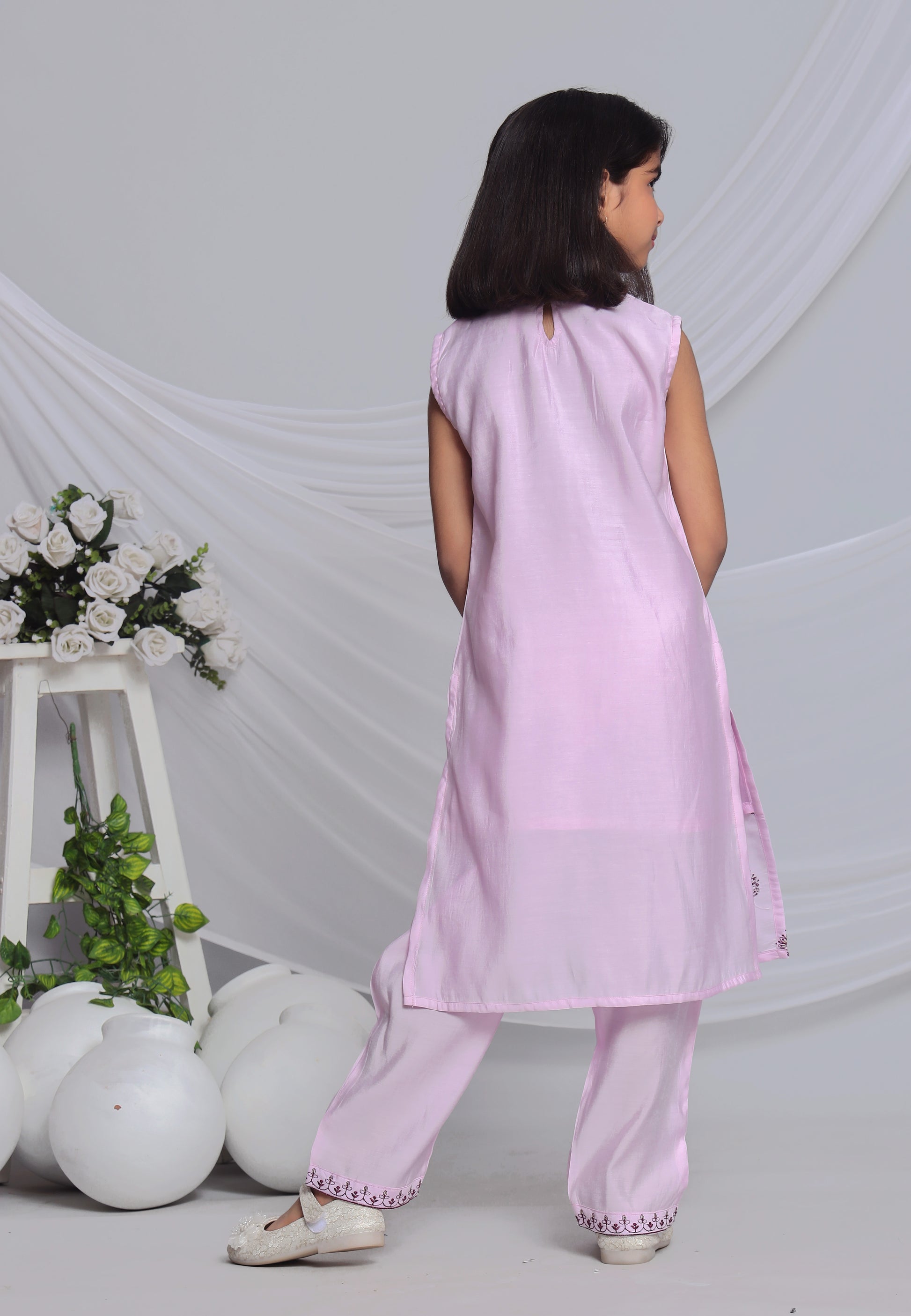 Misbis Girl's Embroidery Sleeveless Kurta Plazzo And Dupatta Set
