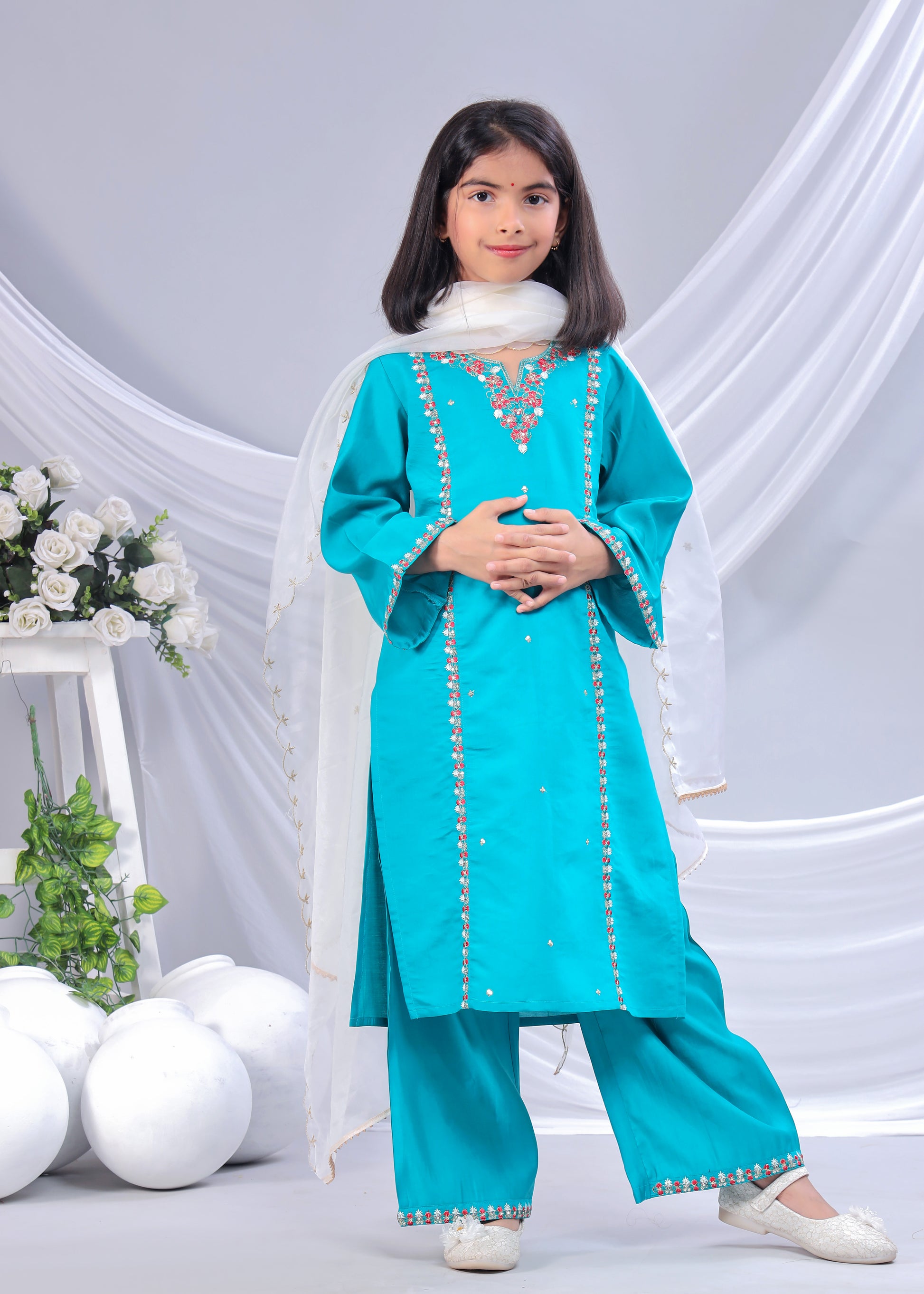 Misbis Girl's Embroidery Kurta Plazzo And Dupatta Set
