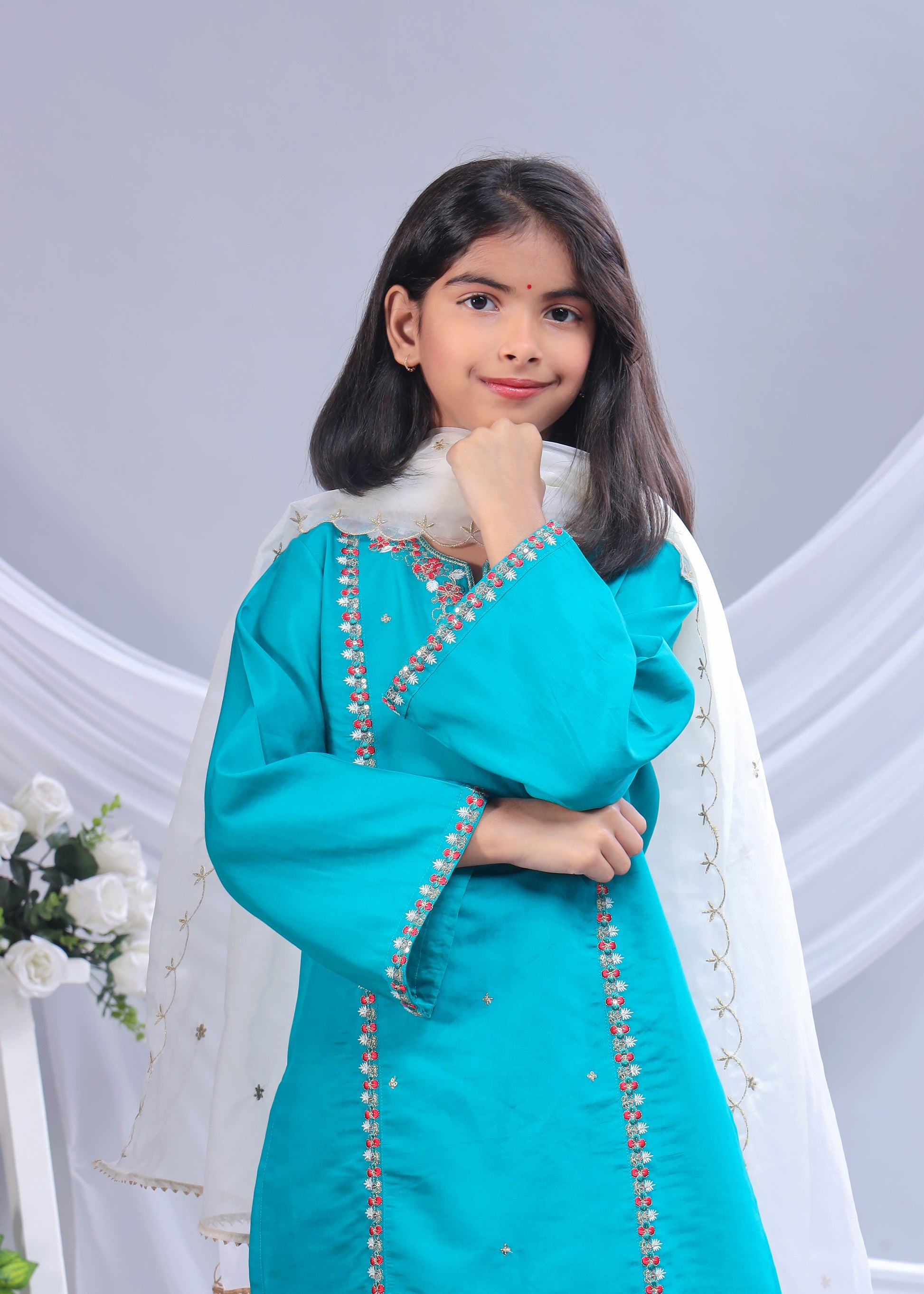 Misbis Girl's Embroidery Kurta Plazzo And Dupatta Set