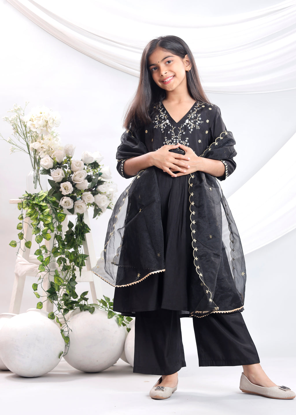 Misbis Girl's Embroidery Kurta Plazzo And Dupatta Set