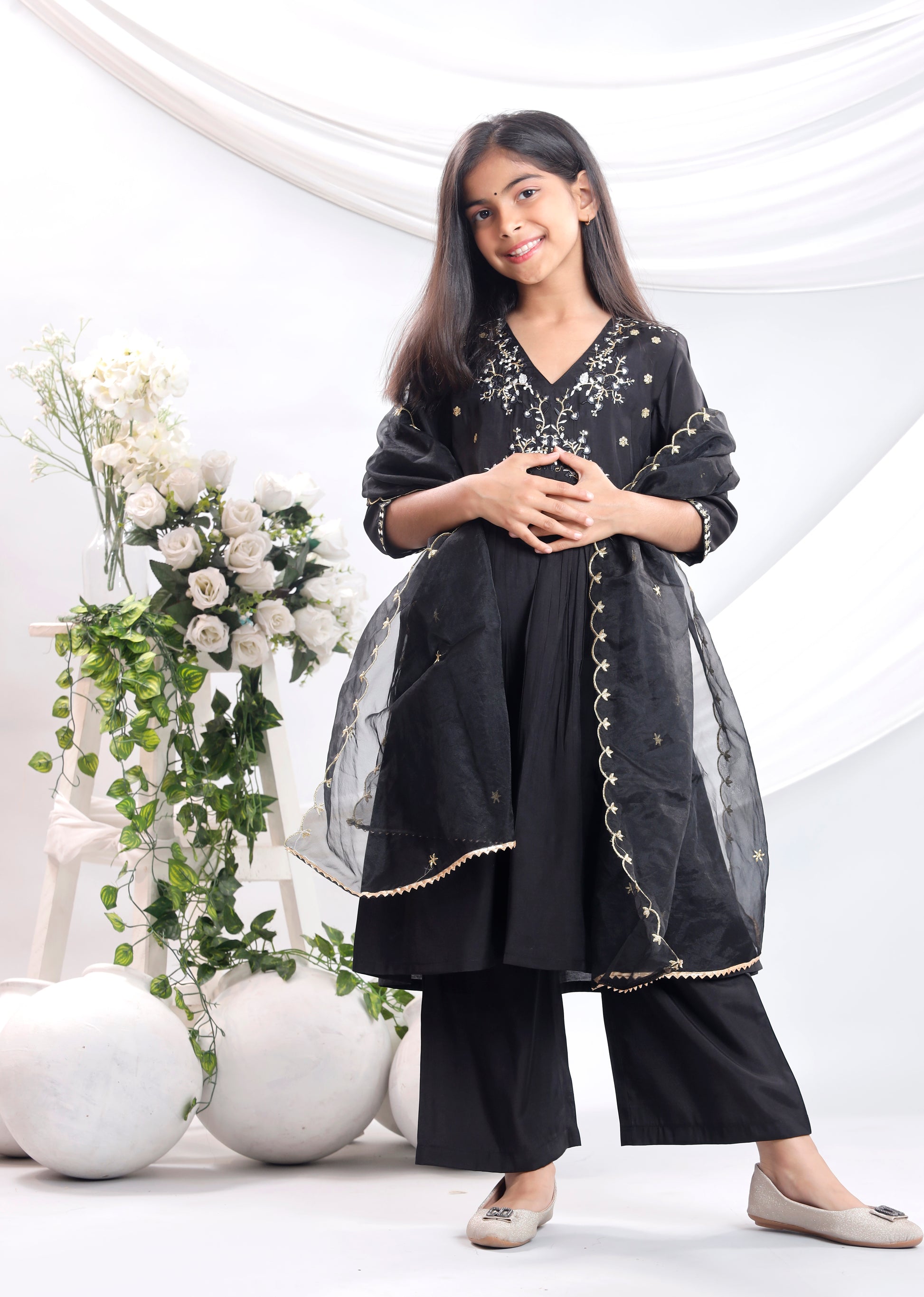 Misbis Girl's Embroidery Kurta Plazzo And Dupatta Set