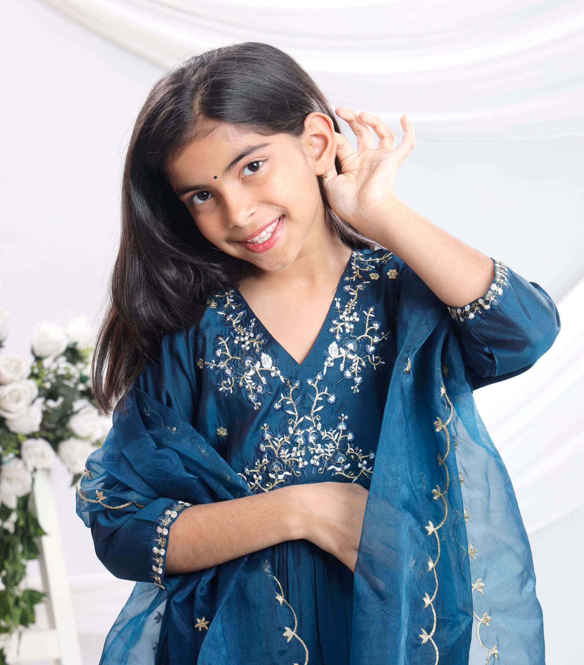 Misbis Girl's Embroidery Kurta Plazzo And Dupatta Set