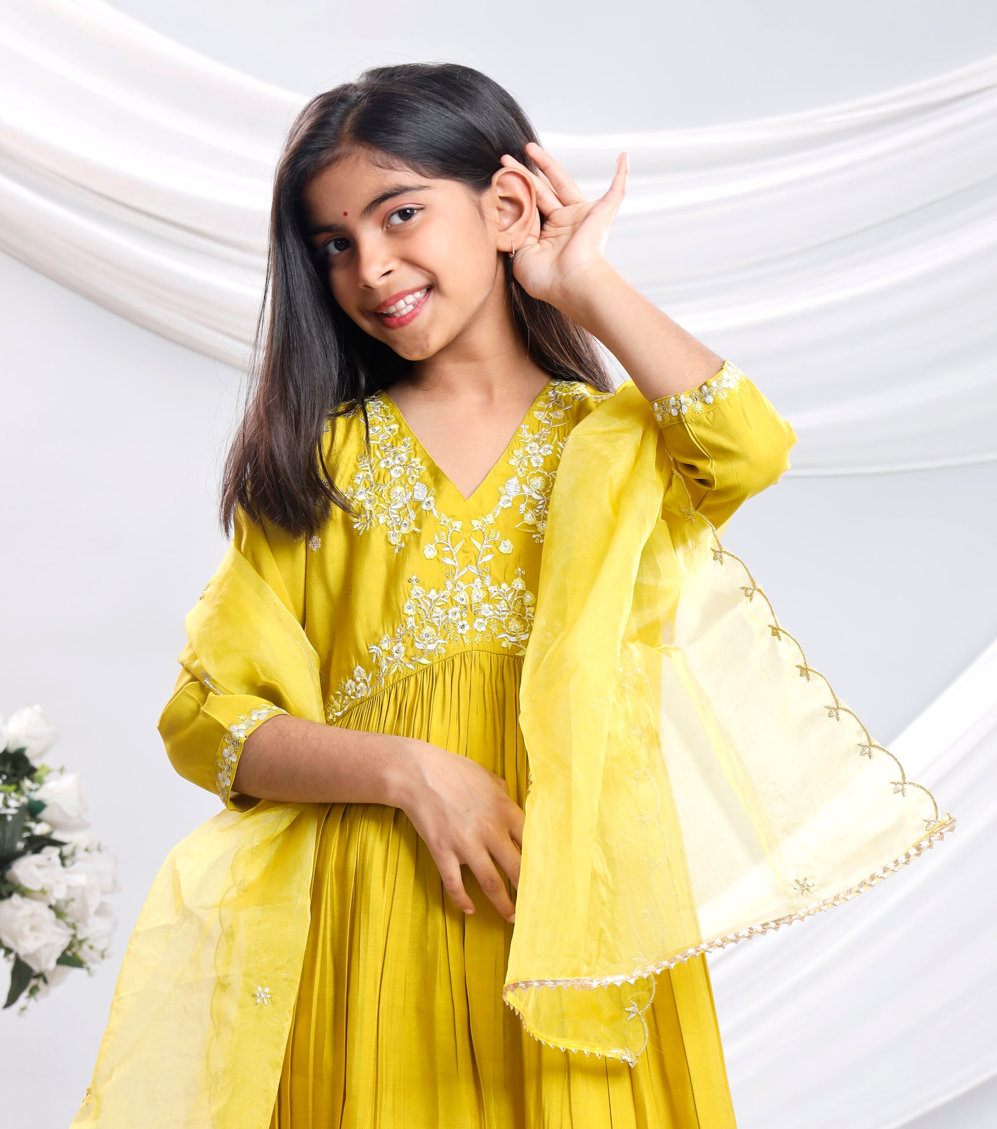 Misbis Girl's Embroidery Kurta Plazzo And Dupatta Set