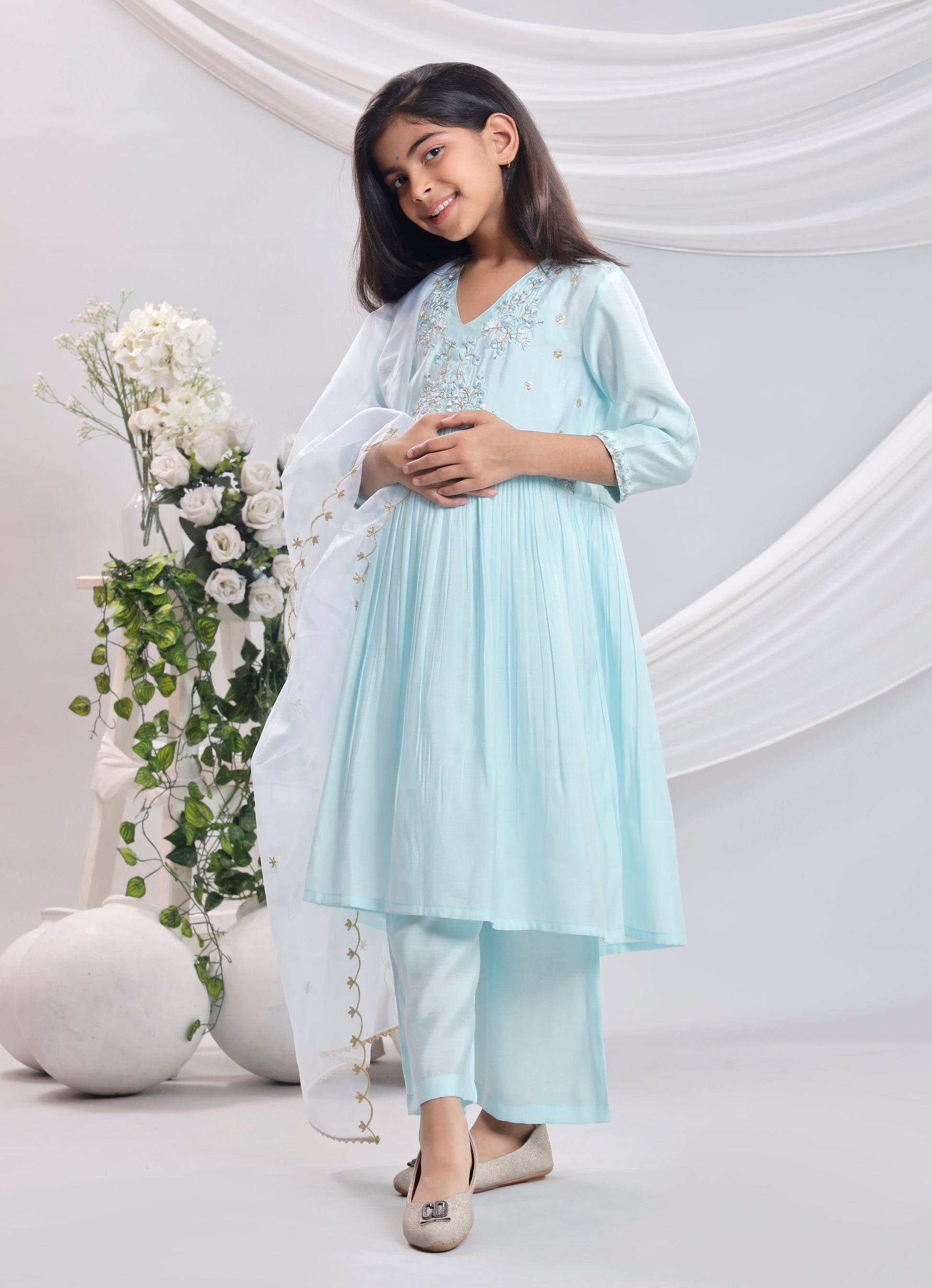 Misbis Girl's Embroidery Kurta Plazzo And Dupatta Set