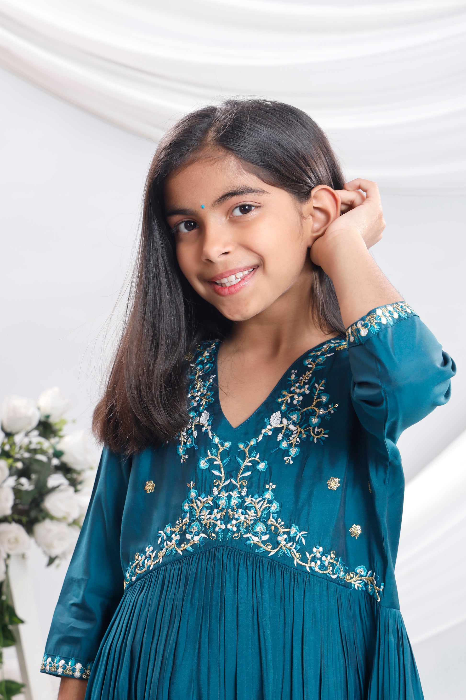 Misbis Girl's Embroidery Kurta Plazzo And Dupatta Set