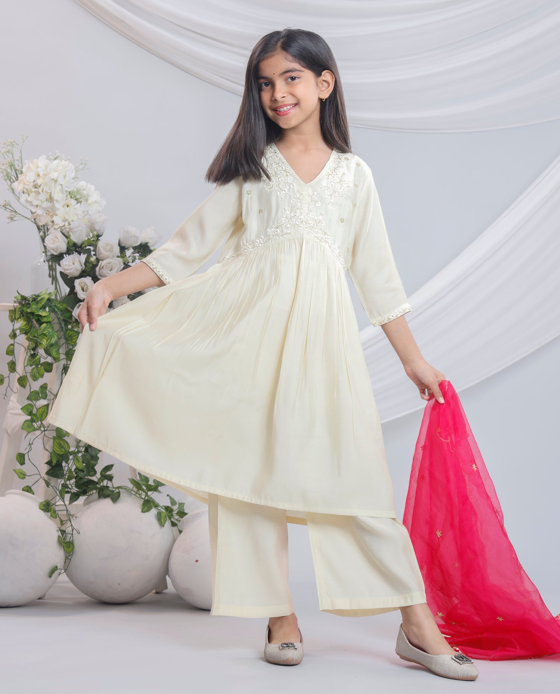 Misbis Girl's Embroidery Kurta Plazzo And Dupatta Set