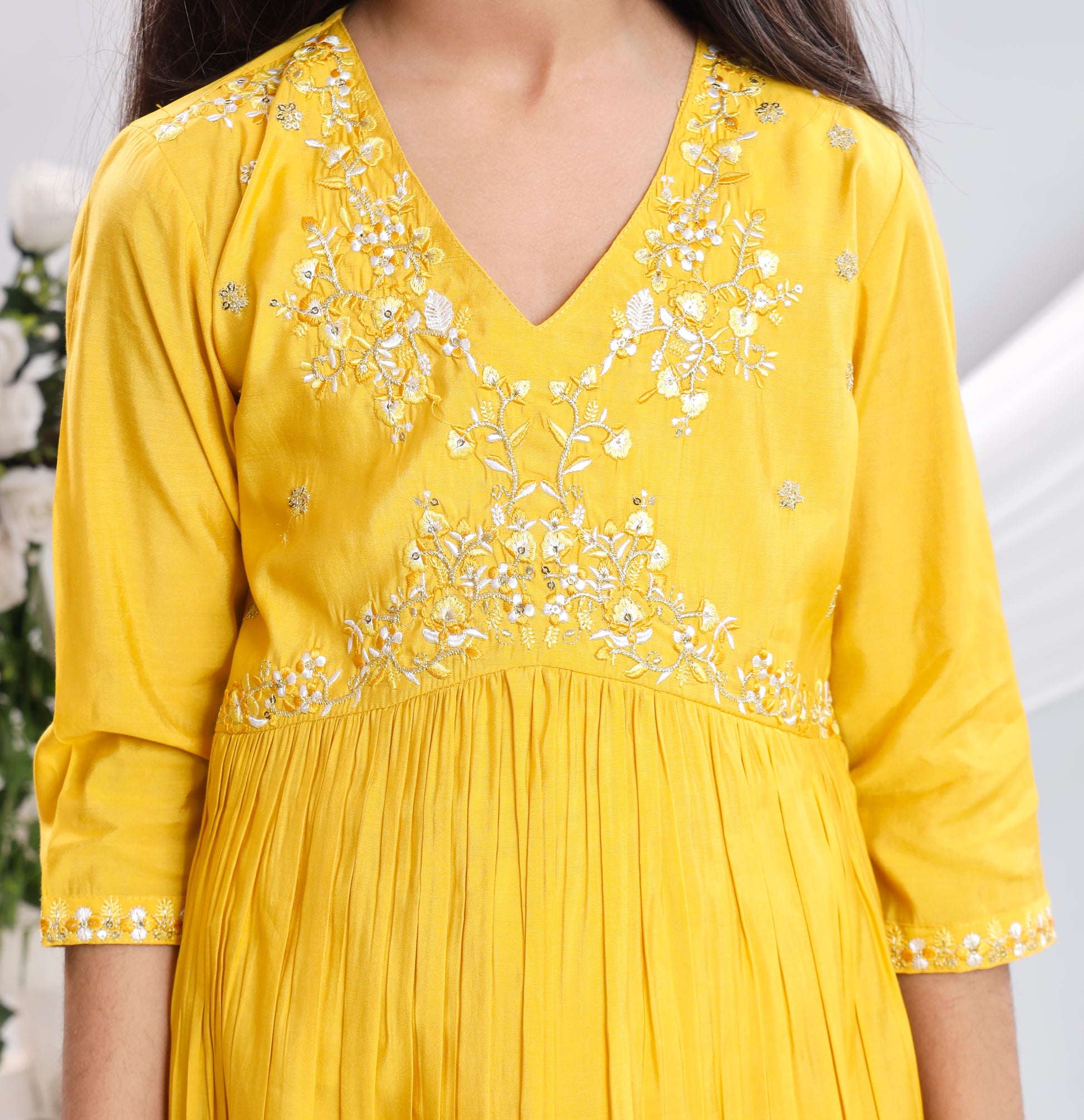 Misbis Girl's Embroidery Kurta Plazzo And Dupatta Set