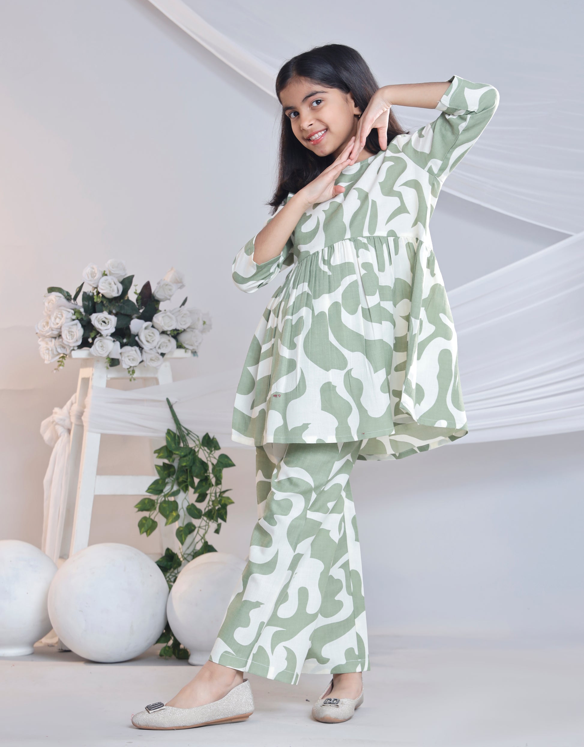 Misbis Girl's Printed Green Co-ord Set