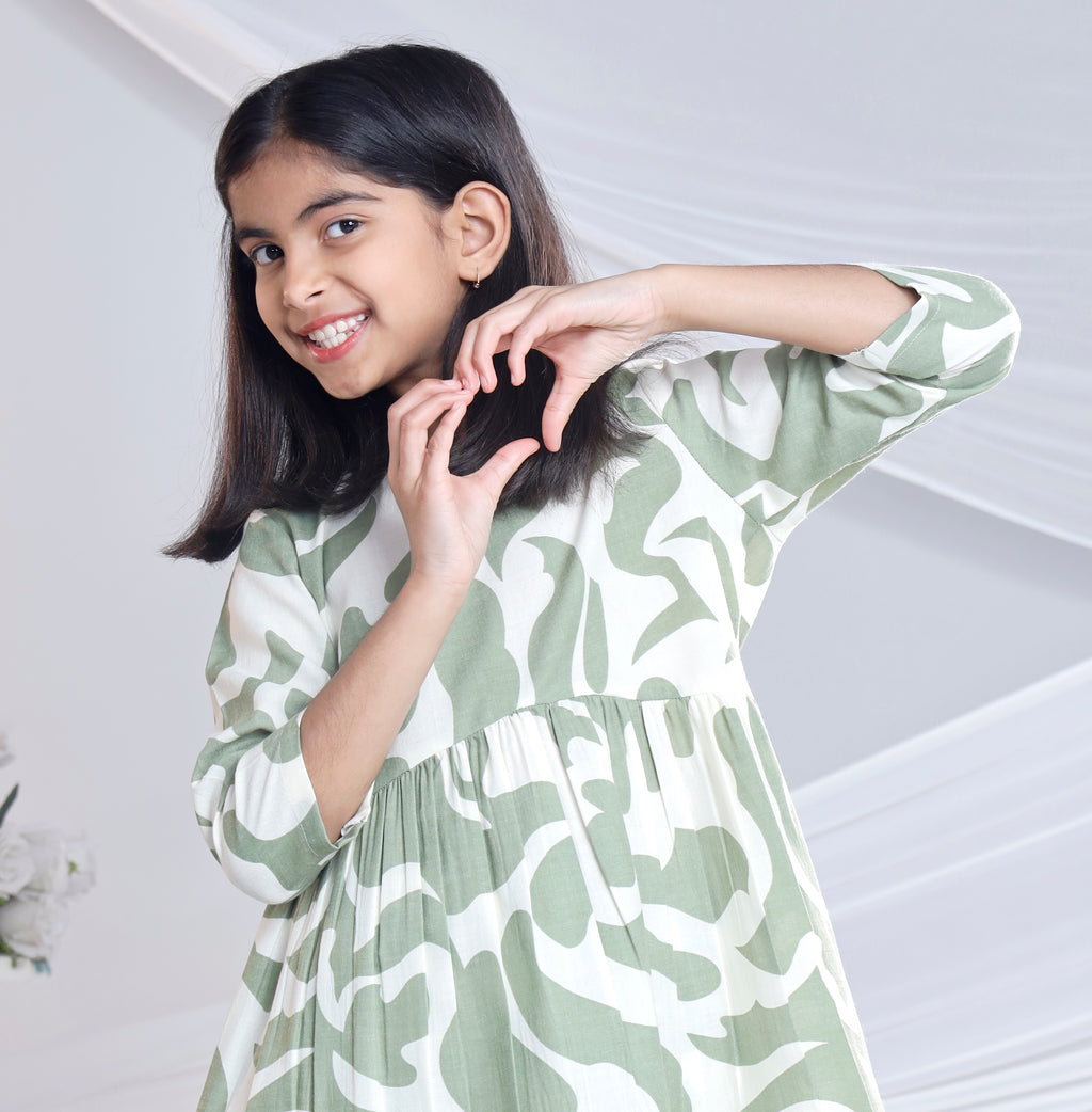 Misbis Girl's Printed Green Co-ord Set