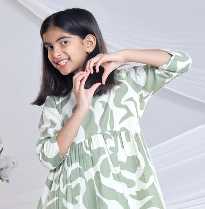 Misbis Girl's Printed Green Co-ord Set