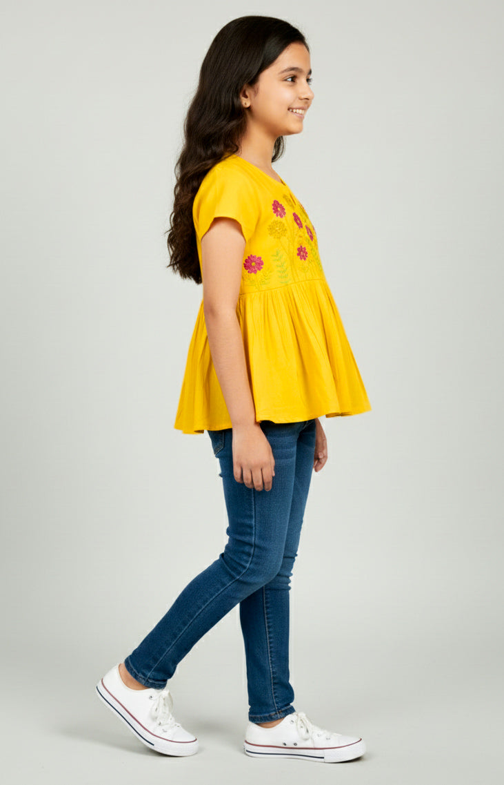 Misbis Girls Floral  Embroidery Short Kurti