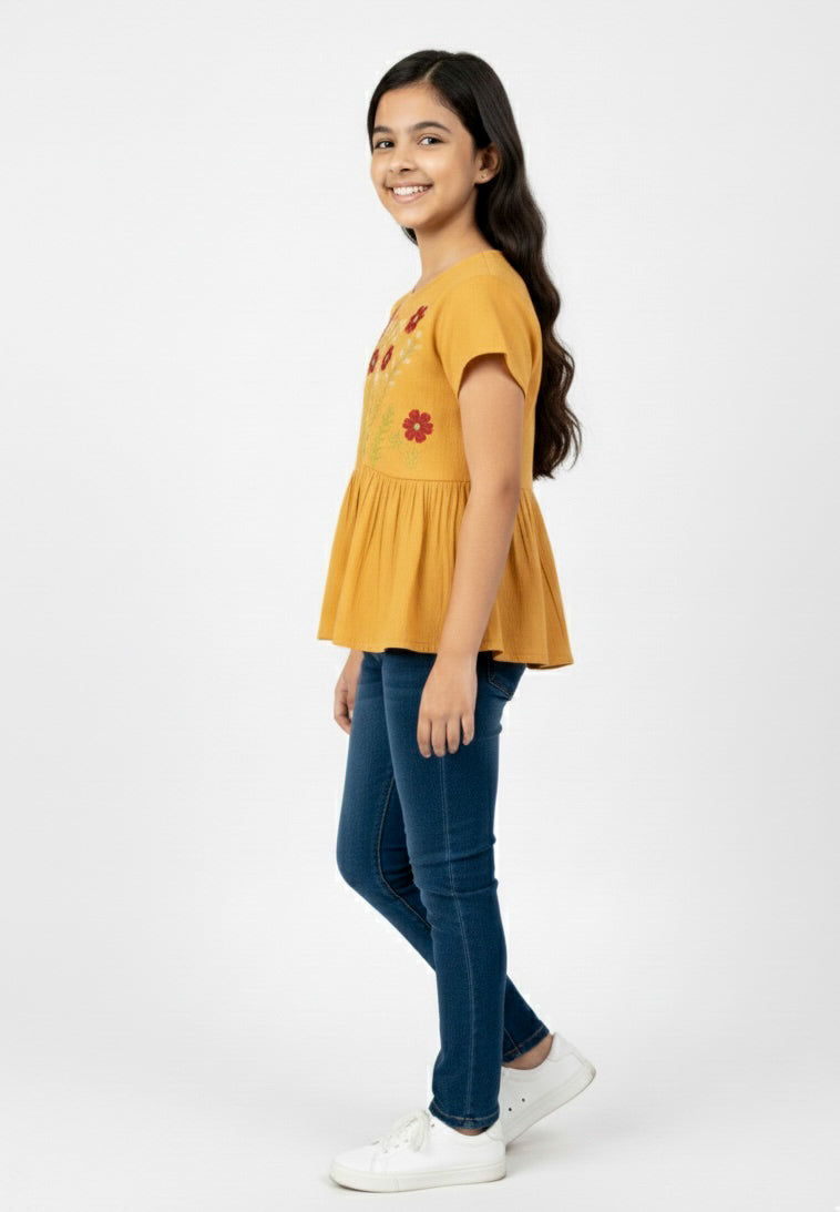 Misbis Girls Floral  Embroidery Short Kurti